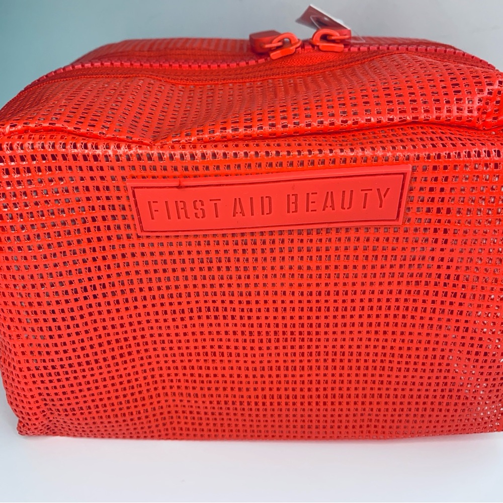 First Aid Beauty Bold Red Mesh Cosmetic Travel Toiletry Bag NWT - Picture 2 of 12